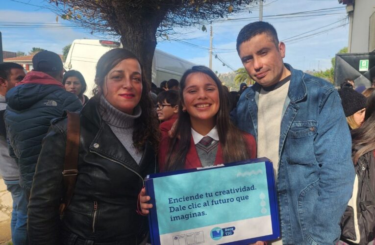 Programa Beca TICS (Tecnología, Información y Comunicación) de Junaeb